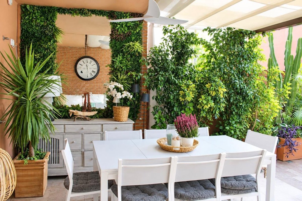 5 Bed Townhouse in Marbella