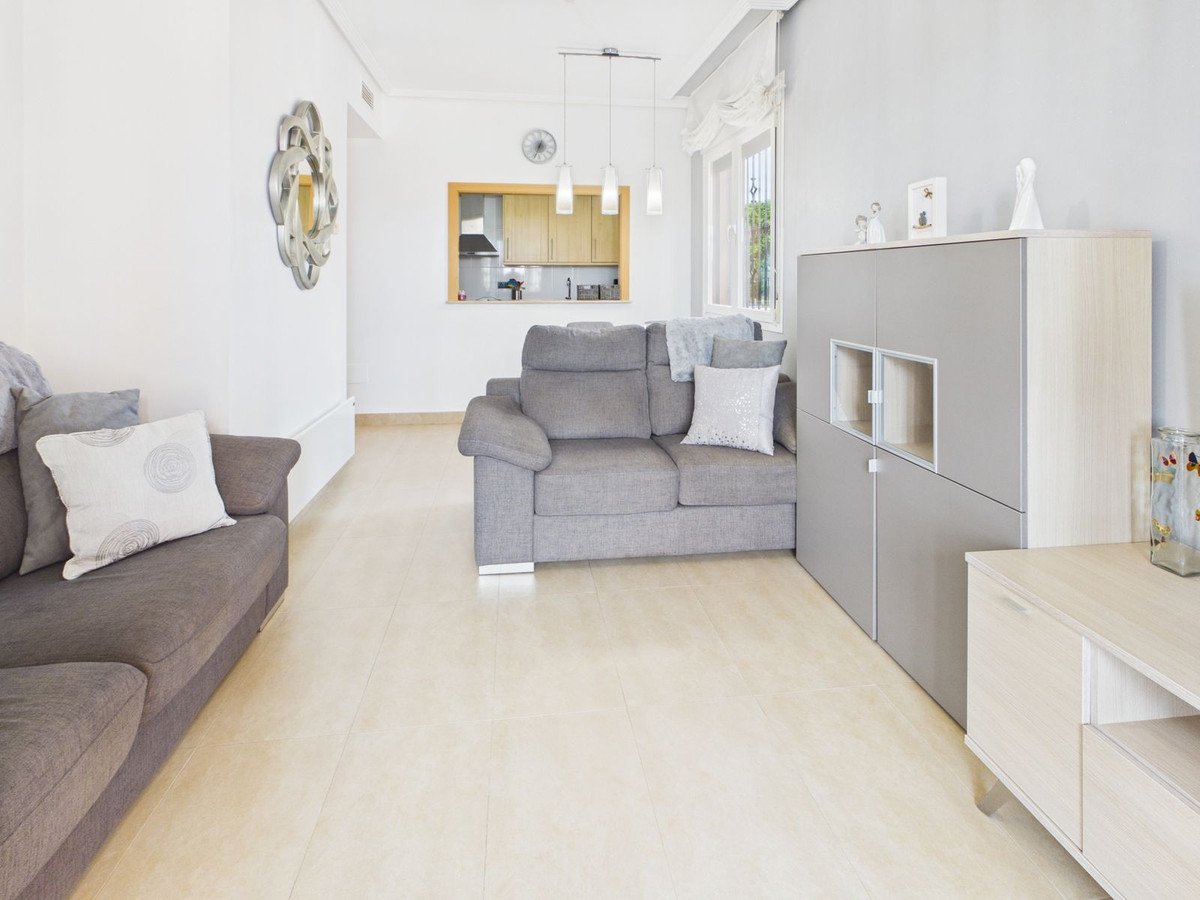 3 Bed Ground Floor Apartment in Los Alcazares