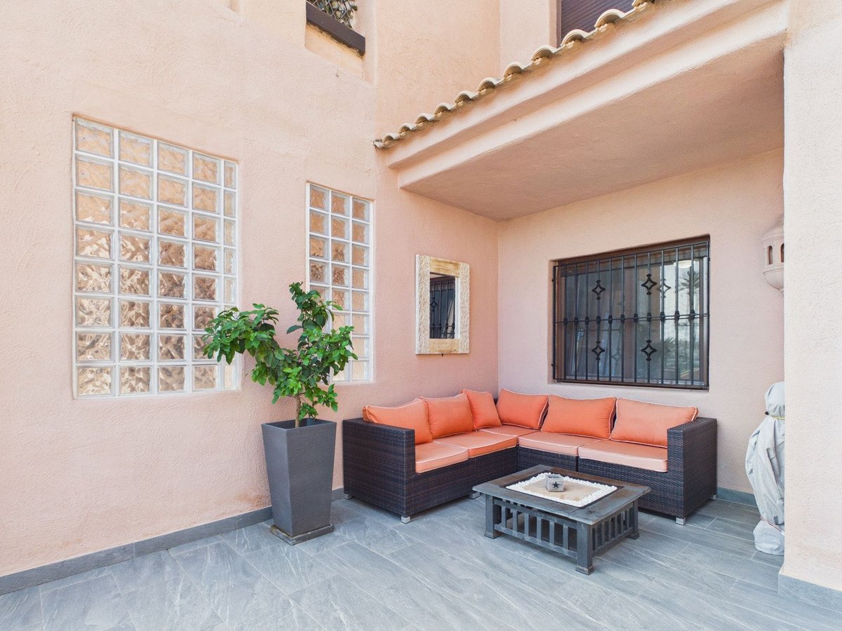 3 Bed Ground Floor Apartment in Los Alcazares