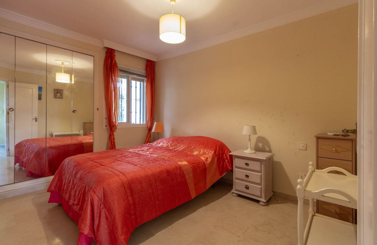 2 Bed Ground Floor Apartment in Calahonda