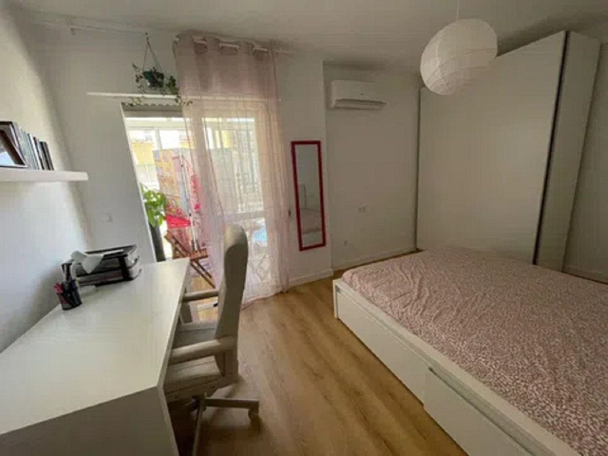 3 Bed Middle Floor Apartment in Málaga Centro