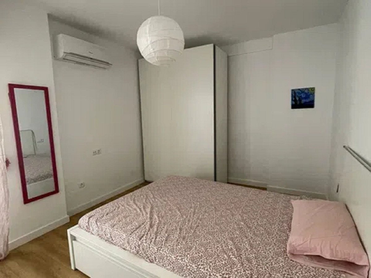 3 Bed Middle Floor Apartment in Málaga Centro