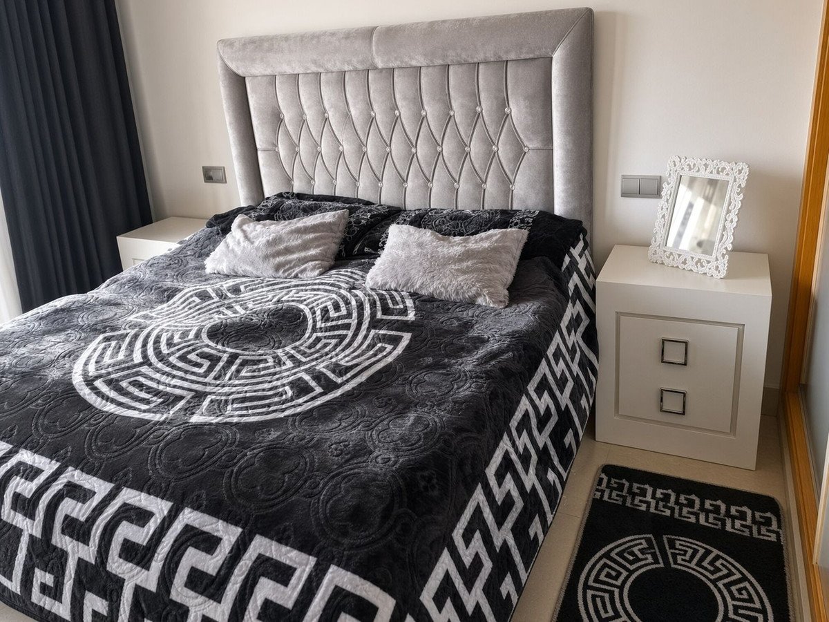 3 Bed Middle Floor Apartment in Bel Air