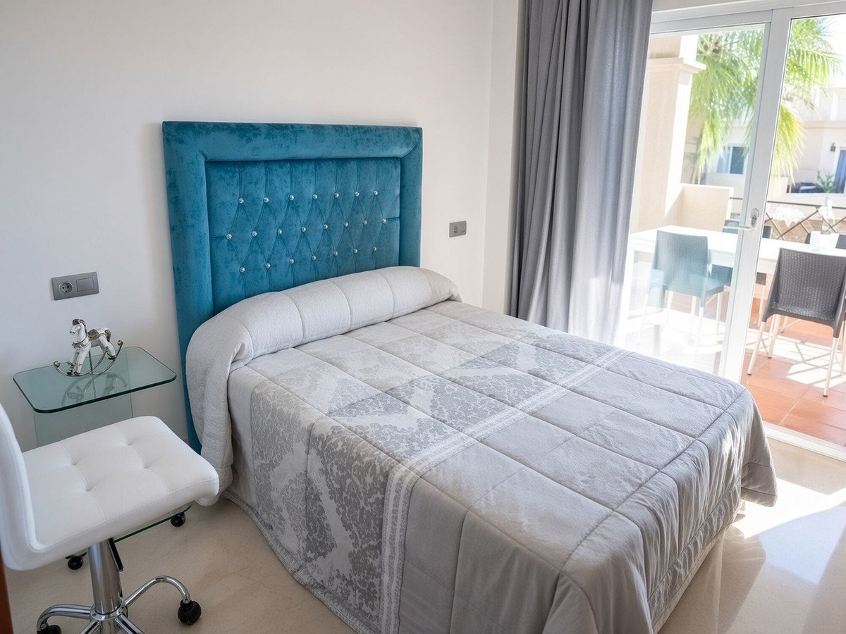 3 Bed Middle Floor Apartment in Bel Air