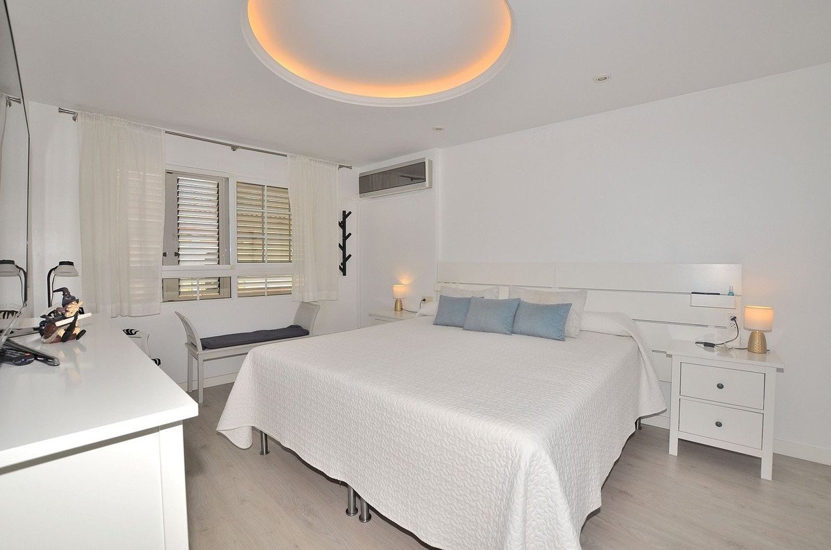 2 Bed Top Floor Apartment in Arroyo de la Miel