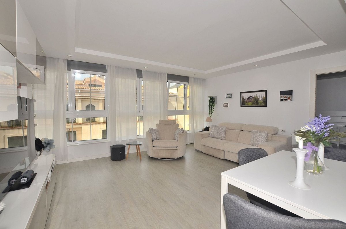 2 Bed Top Floor Apartment in Arroyo de la Miel