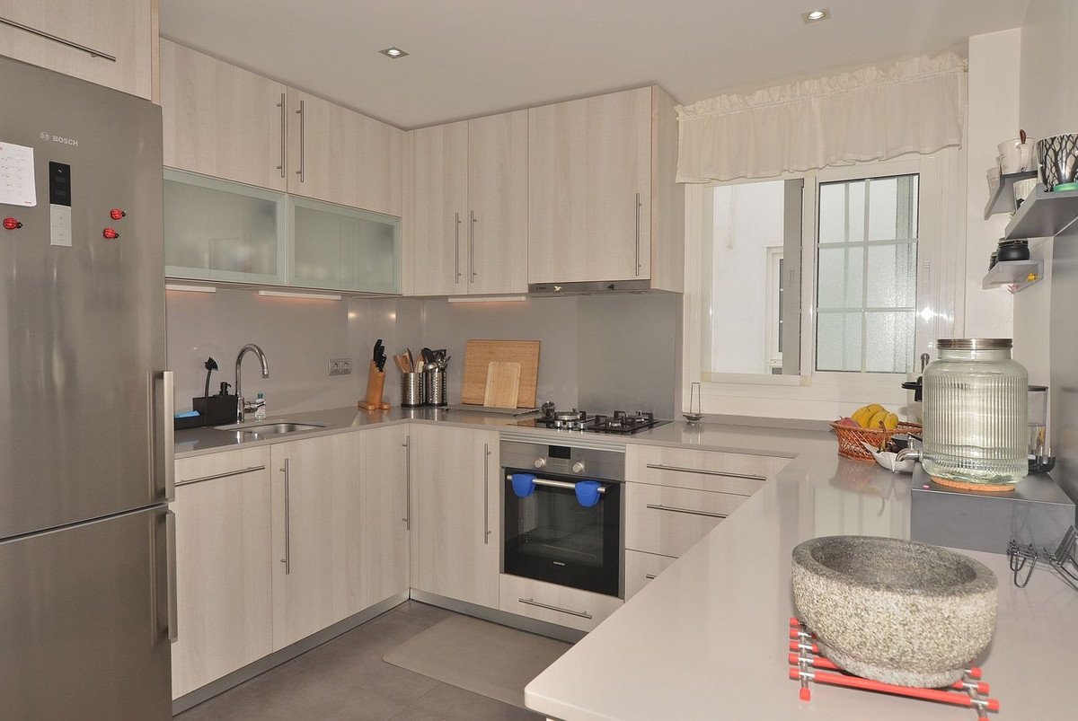 2 Bed Top Floor Apartment in Arroyo de la Miel