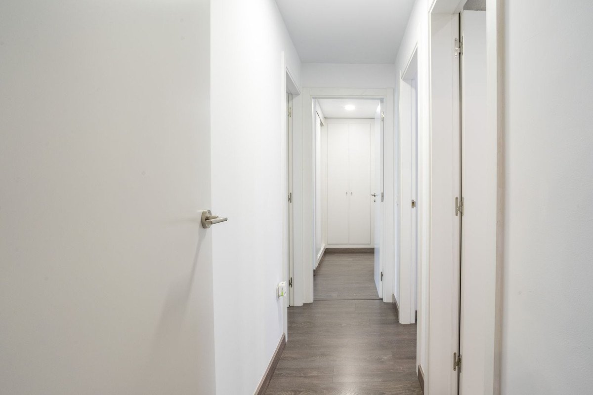 3 Bed Middle Floor Apartment in Estepona