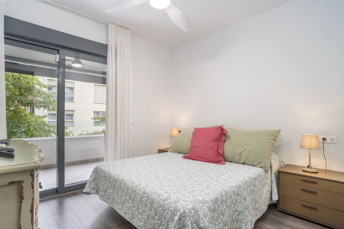 3 Bed Middle Floor Apartment in Estepona