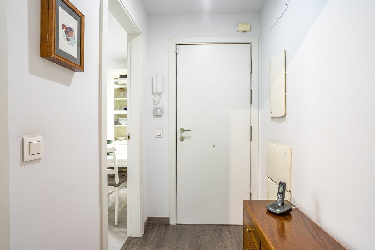3 Bed Middle Floor Apartment in Estepona