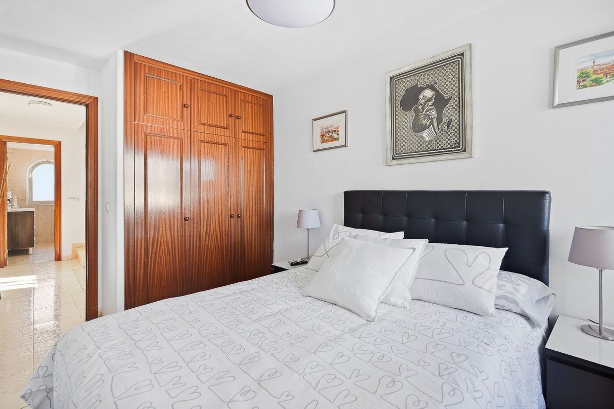 4 Bed Townhouse in Arroyo de la Miel