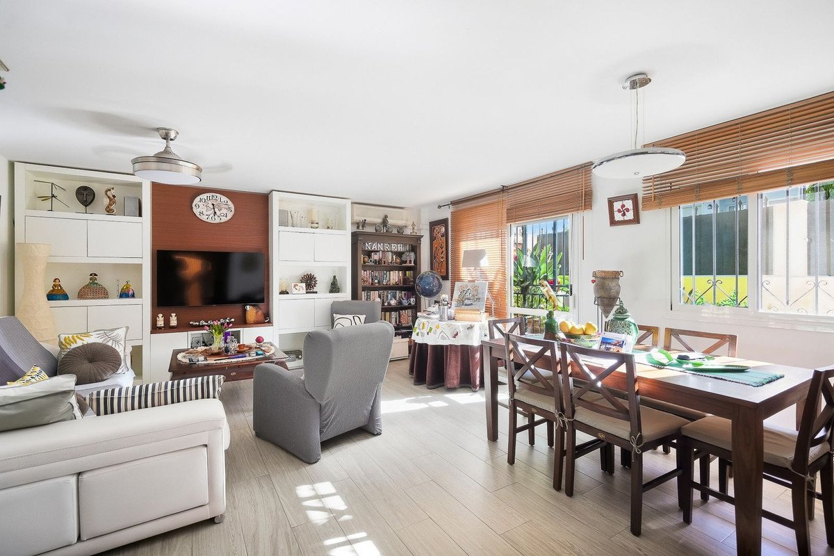 4 Bed Townhouse in Arroyo de la Miel