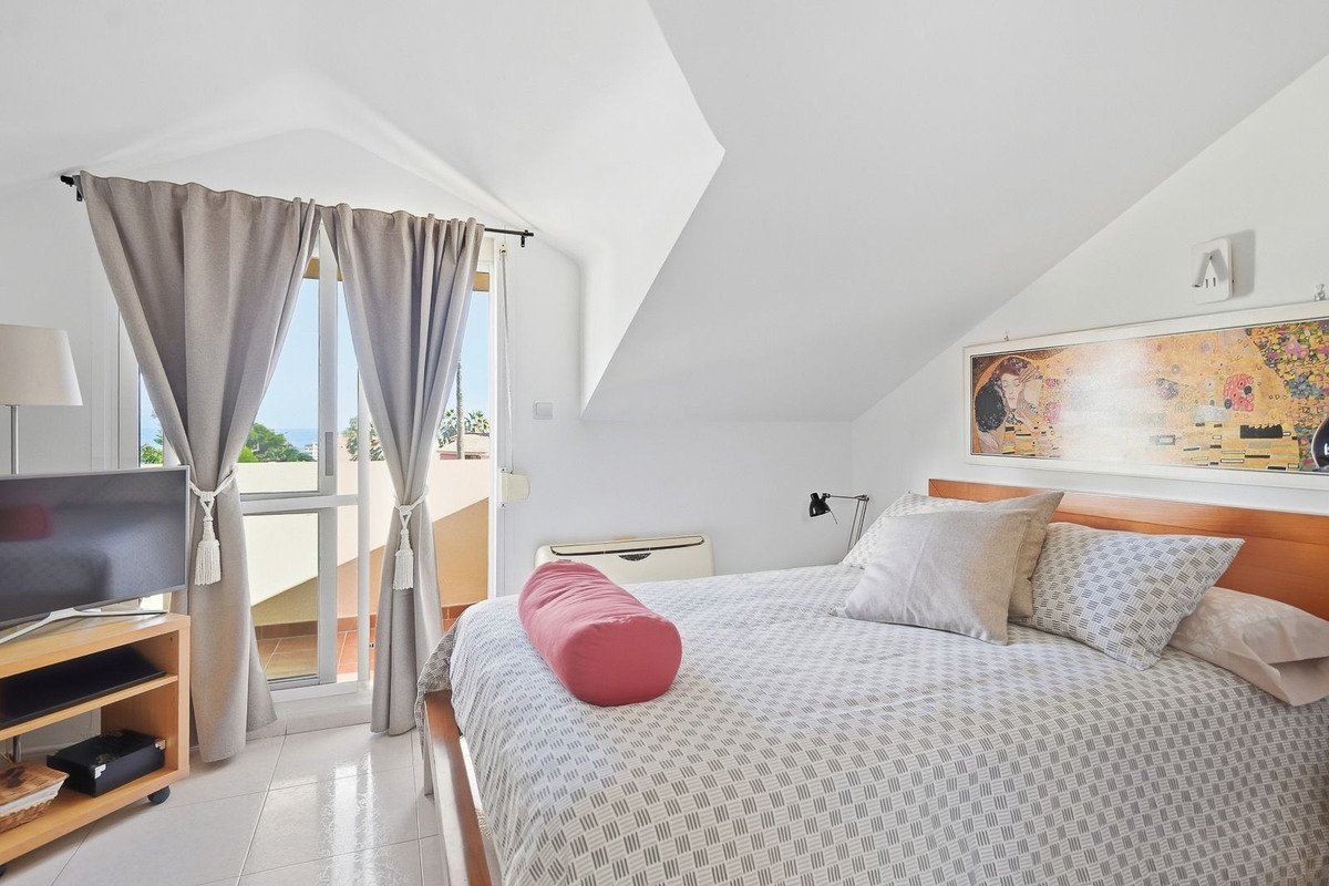 4 Bed Townhouse in Arroyo de la Miel