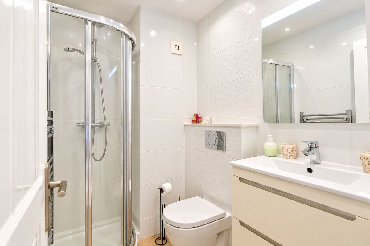 2 Bed Middle Floor Apartment in Puerto de Cabopino