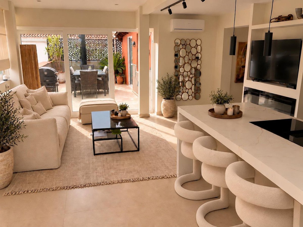 3 Bed Penthouse in Riviera del Sol