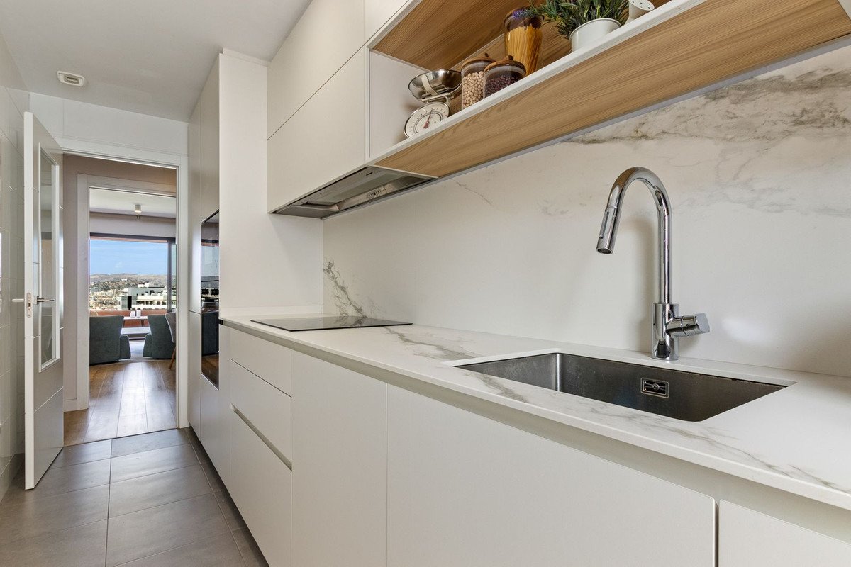 3 Bed Penthouse in Teatinos