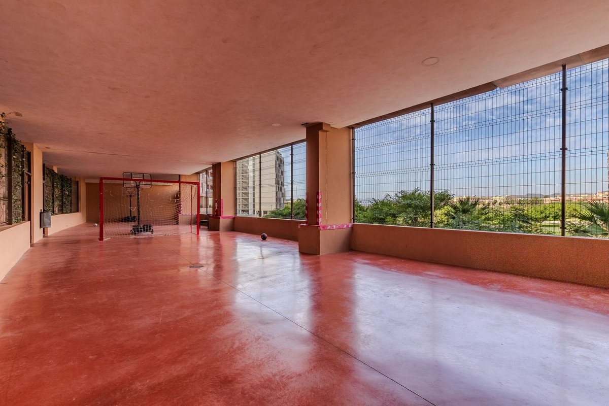 3 Bed Penthouse in Teatinos