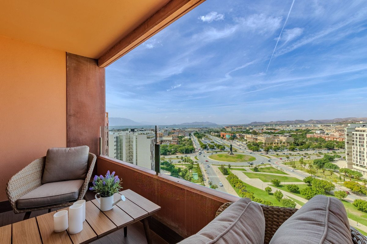 3 Bed Penthouse in Teatinos
