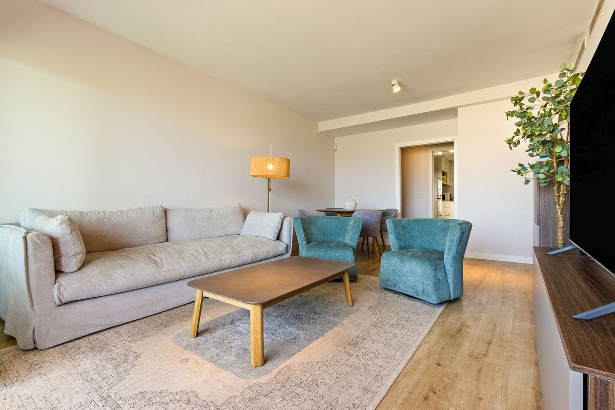 3 Bed Penthouse in Teatinos