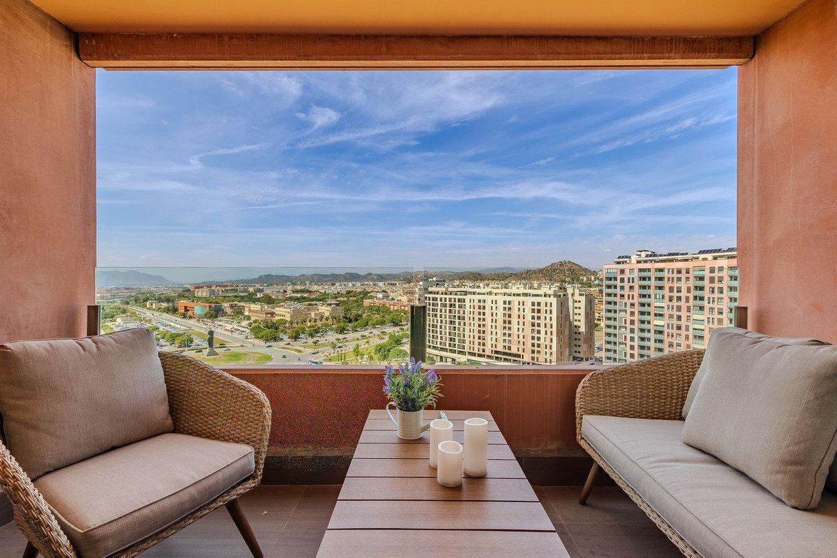 3 Bed Penthouse in Teatinos