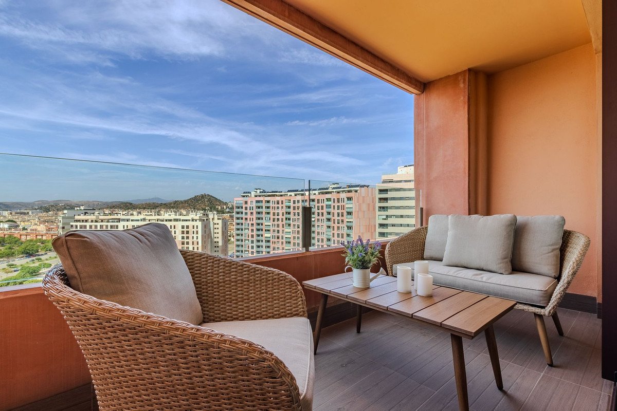 3 Bed Penthouse in Teatinos