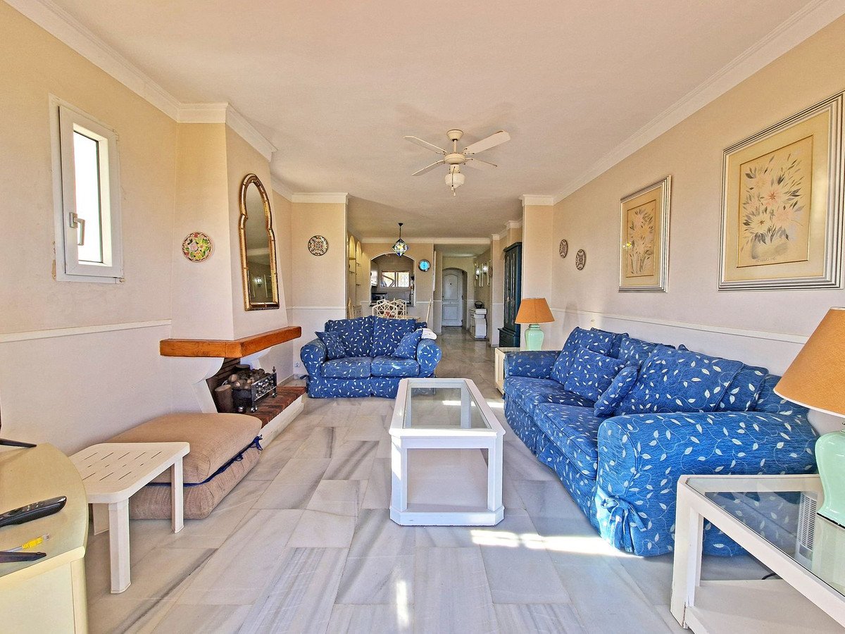 2 Bed Ground Floor Apartment in Calahonda