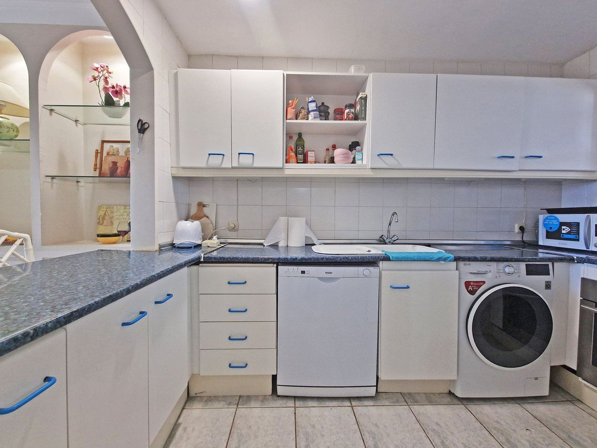 2 Bed Ground Floor Apartment in Calahonda