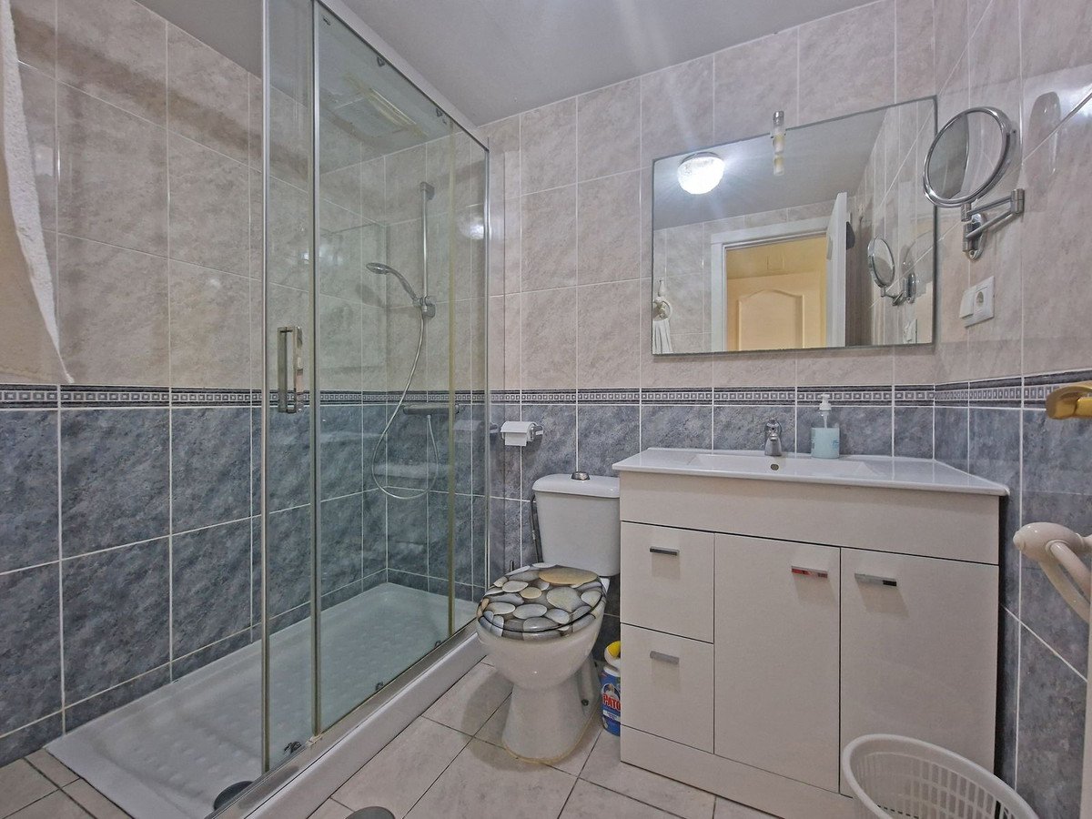 2 Bed Ground Floor Apartment in Calahonda