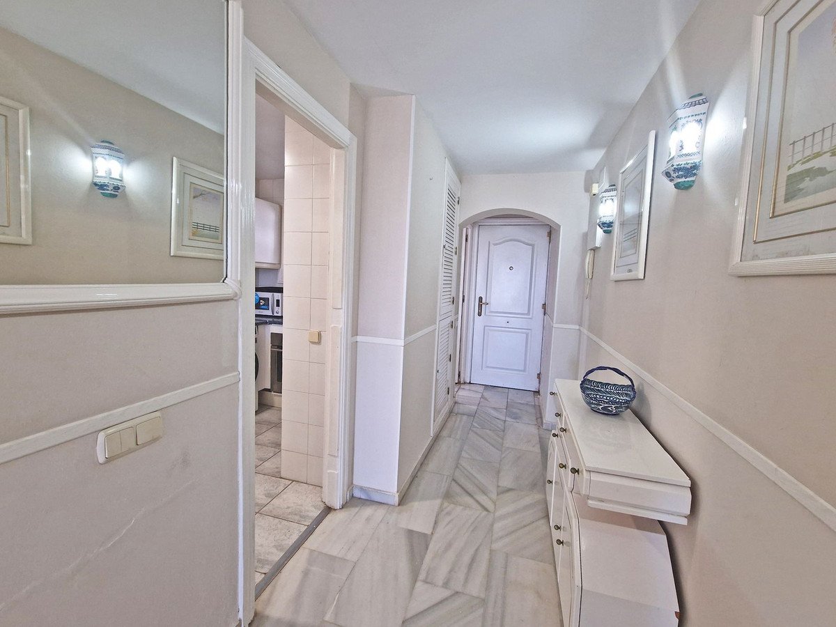 2 Bed Ground Floor Apartment in Calahonda
