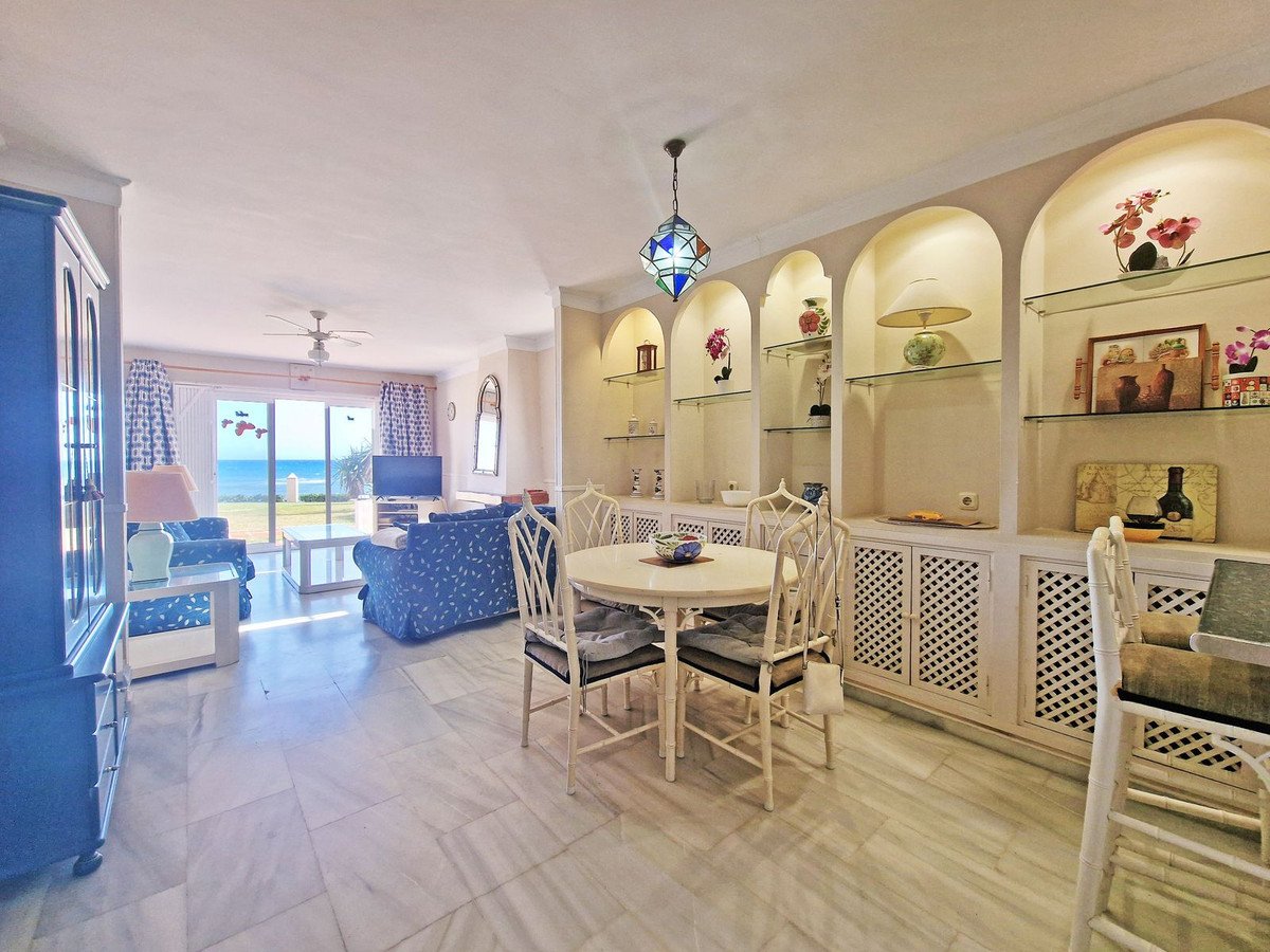2 Bed Ground Floor Apartment in Calahonda