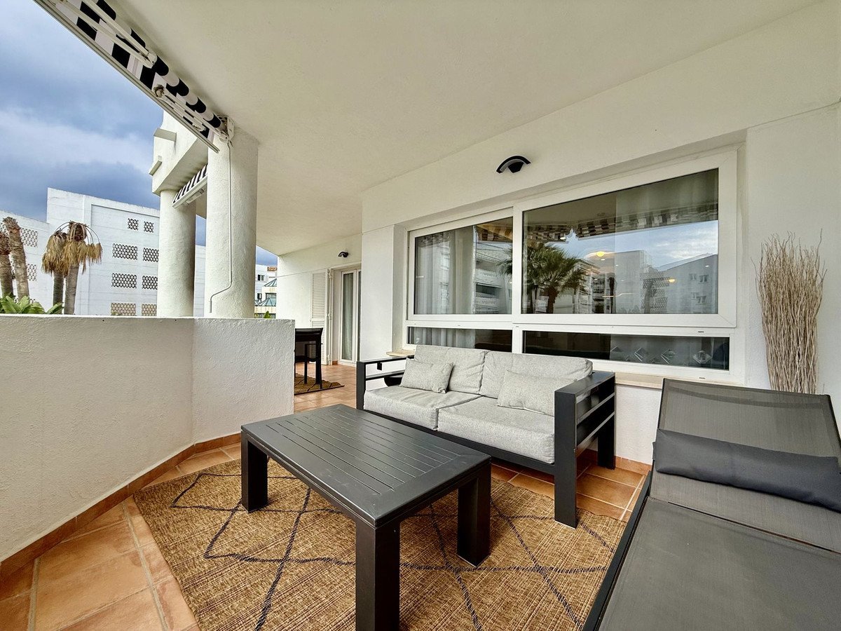 1 Bed Middle Floor Apartment in Puerto Banús