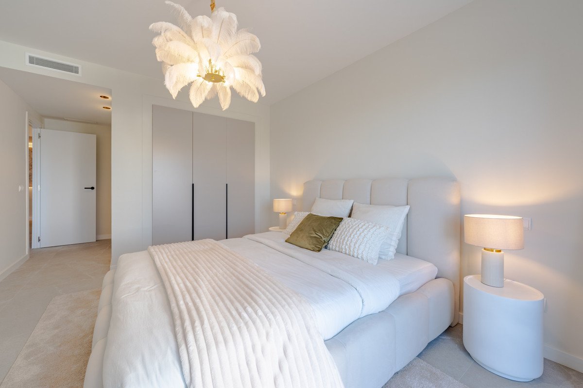 3 Bed Middle Floor Apartment in La Quinta