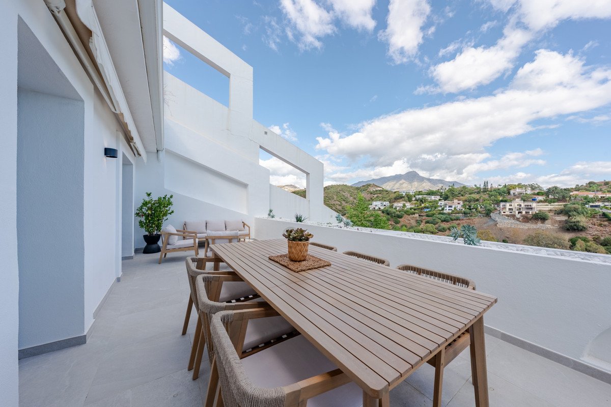 3 Bed Middle Floor Apartment in La Quinta