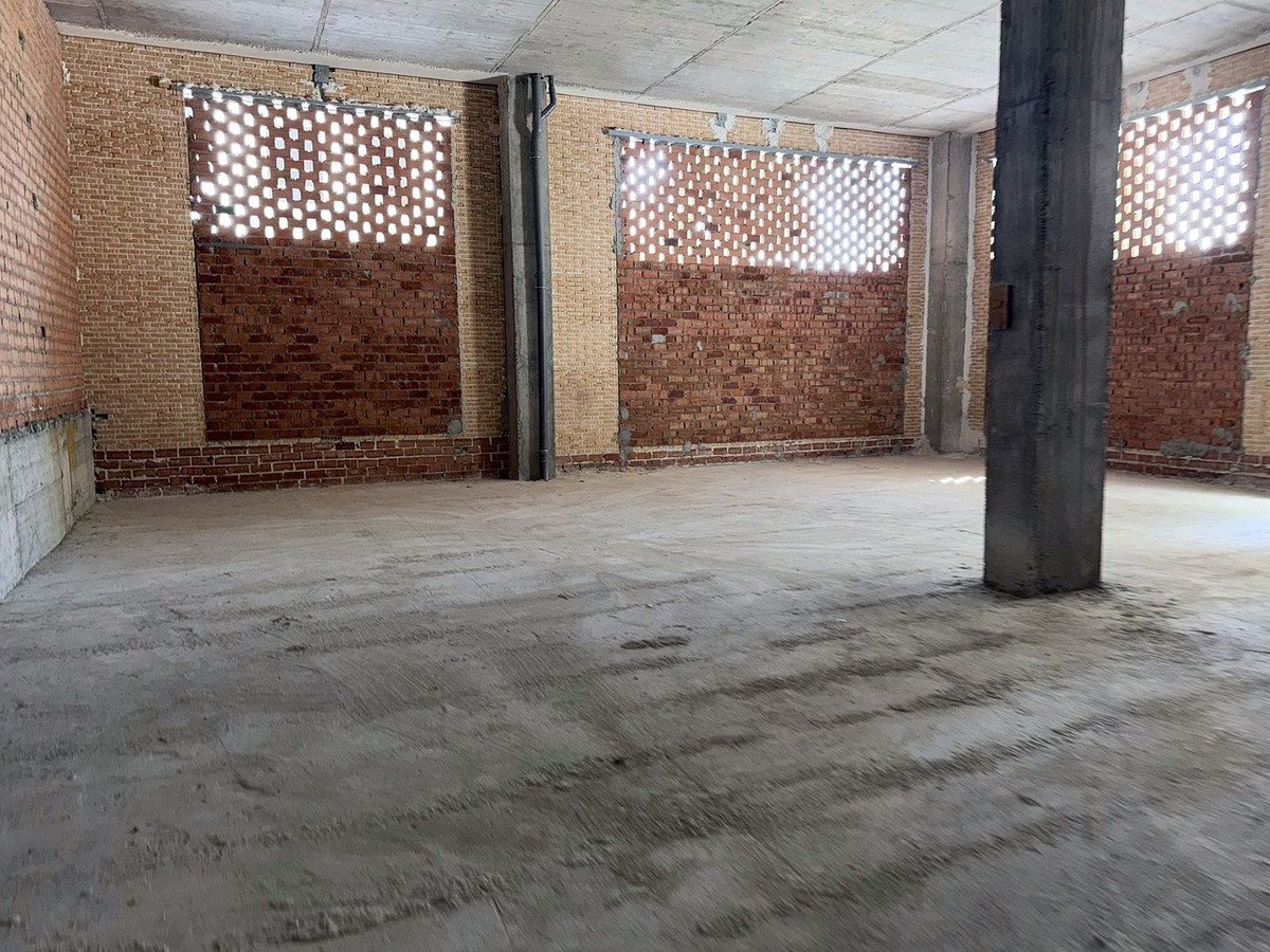 Commercial Premises in Nueva Andalucía
