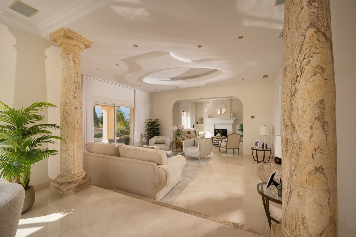 4 Bed Detached Villa in Mijas Golf