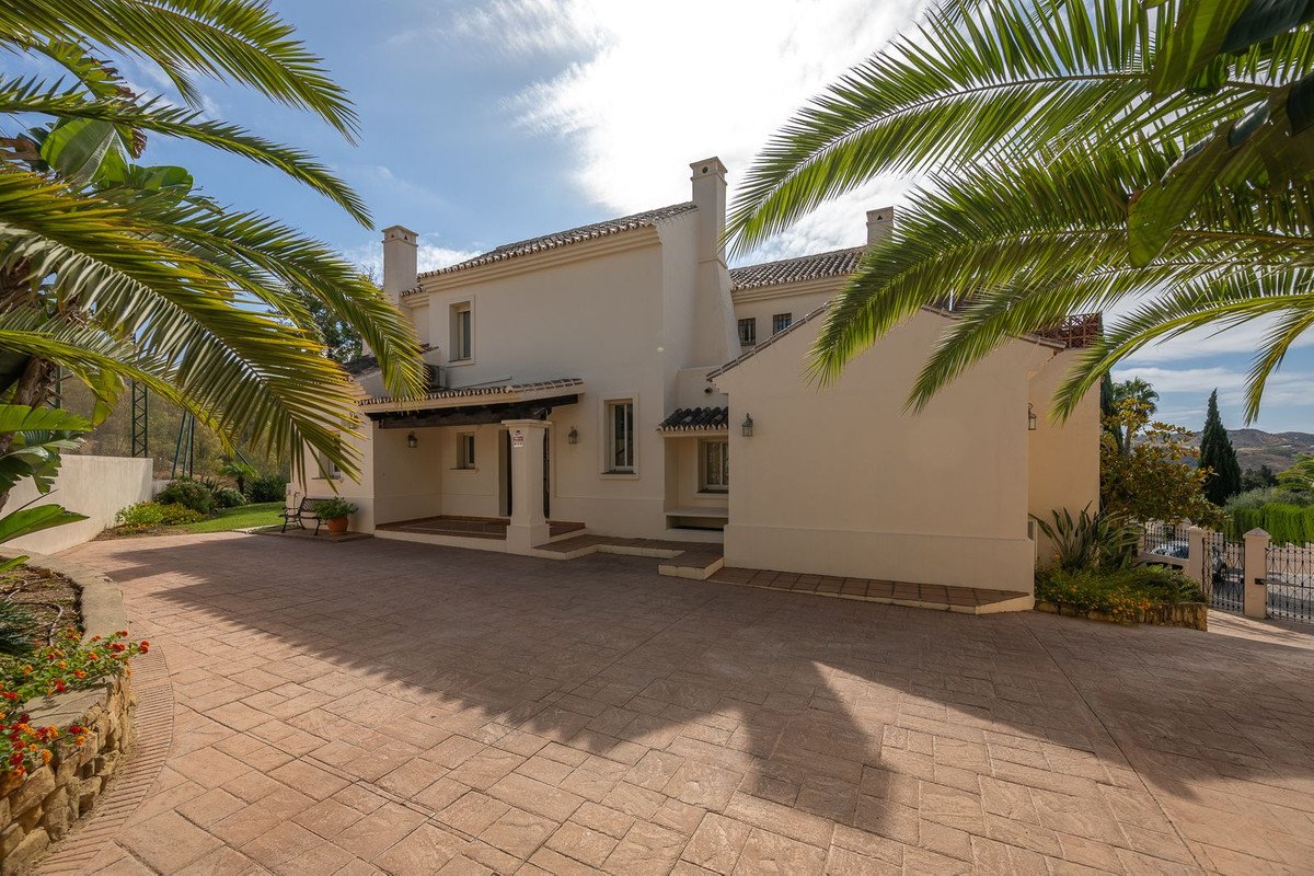 4 Bed Detached Villa in Mijas Golf