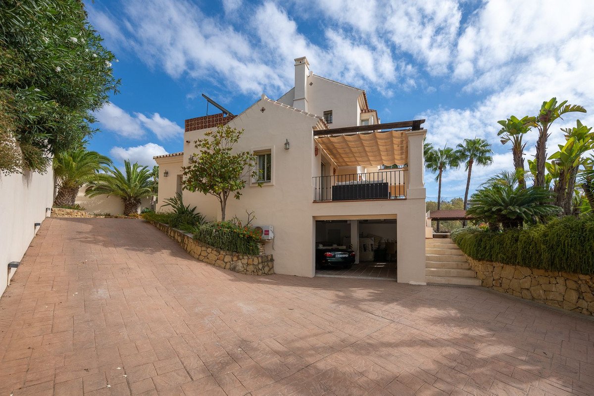 4 Bed Detached Villa in Mijas Golf