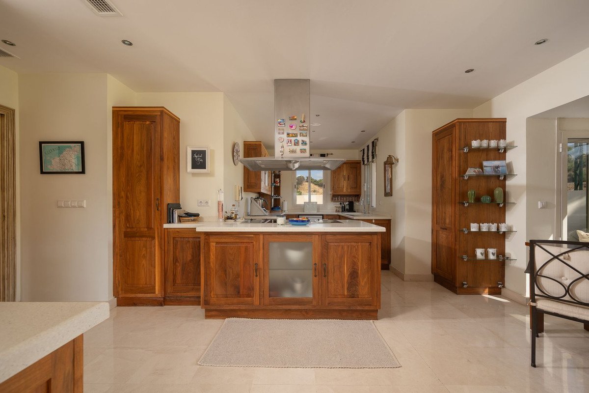 4 Bed Detached Villa in Mijas Golf