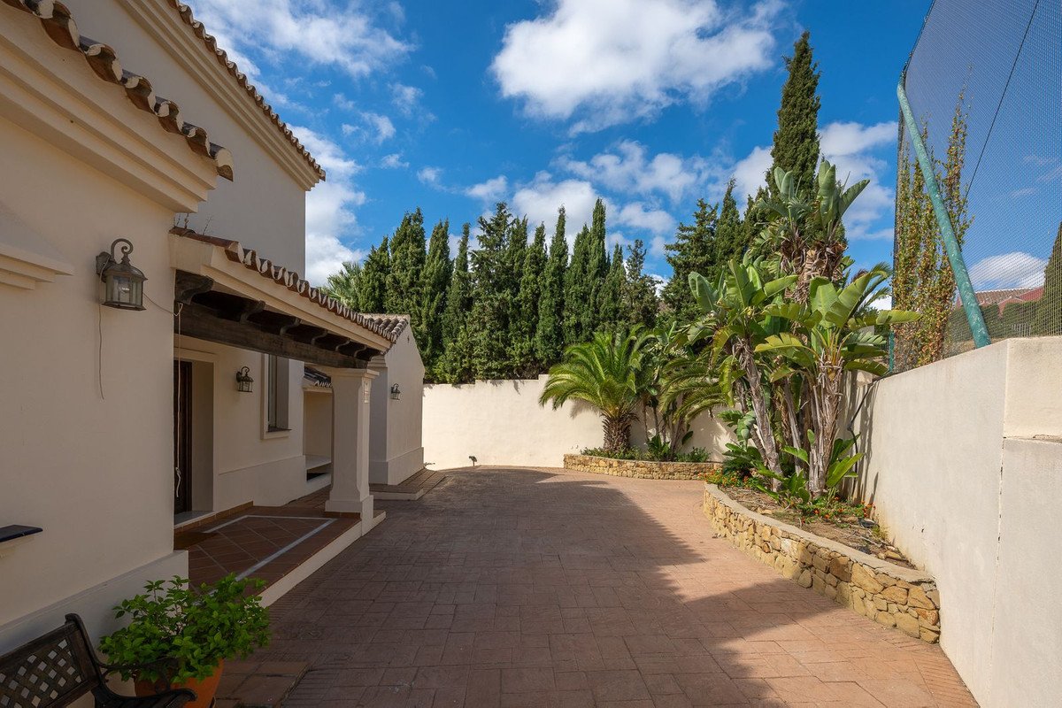 4 Bed Detached Villa in Mijas Golf