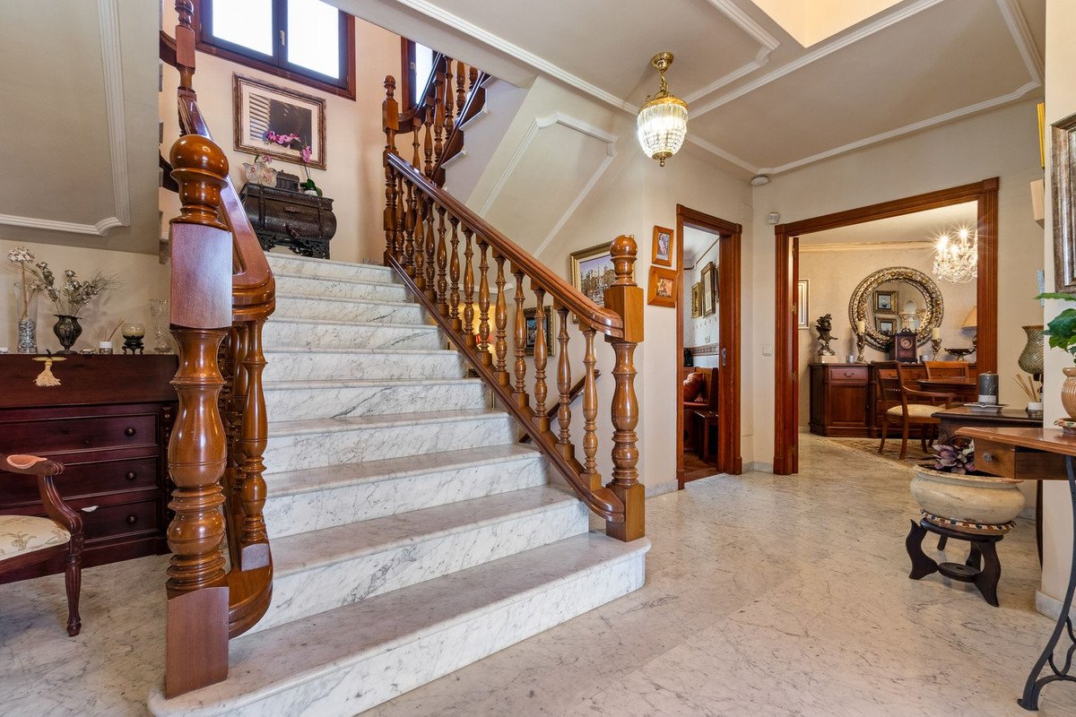 4 Bed Detached Villa in Torremolinos