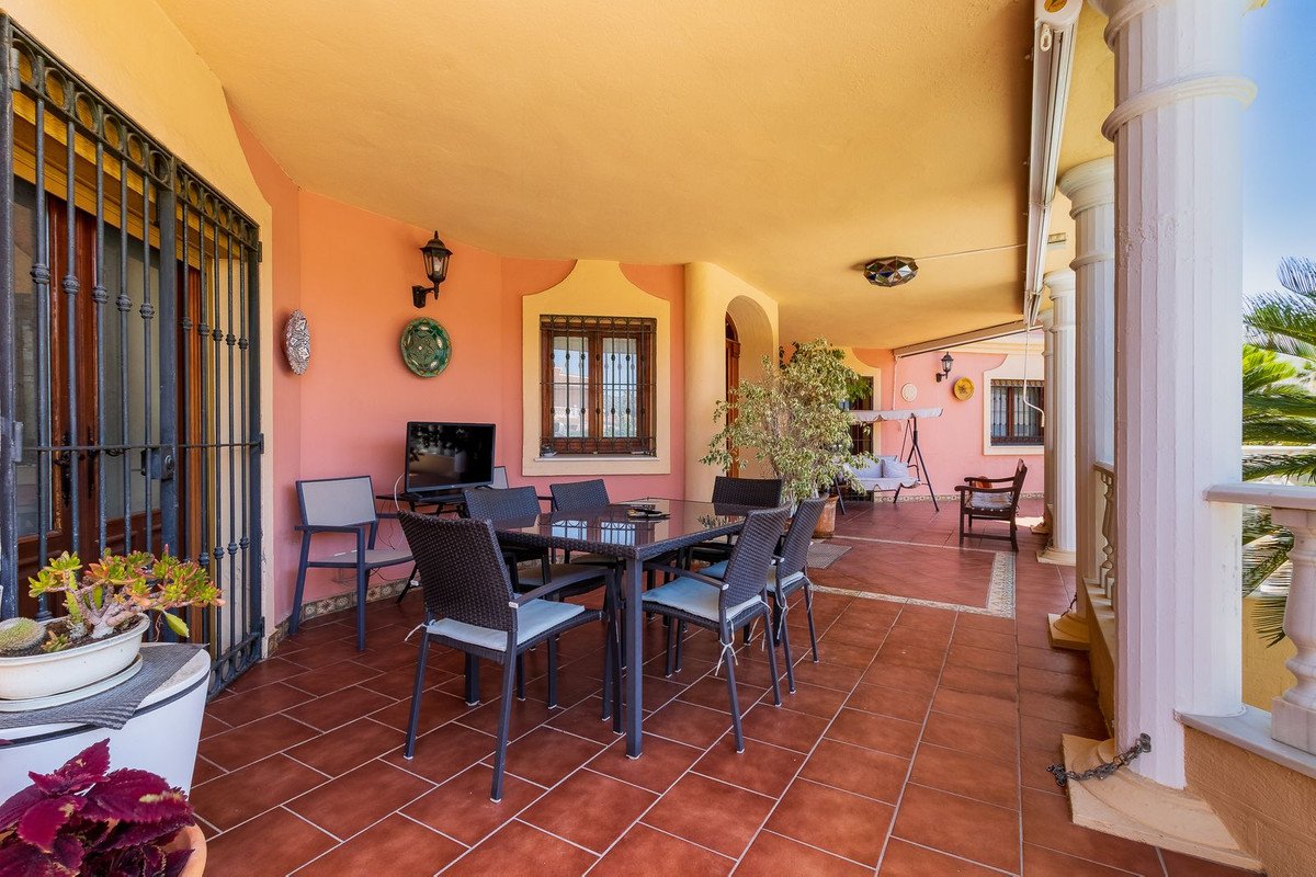 4 Bed Detached Villa in Torremolinos