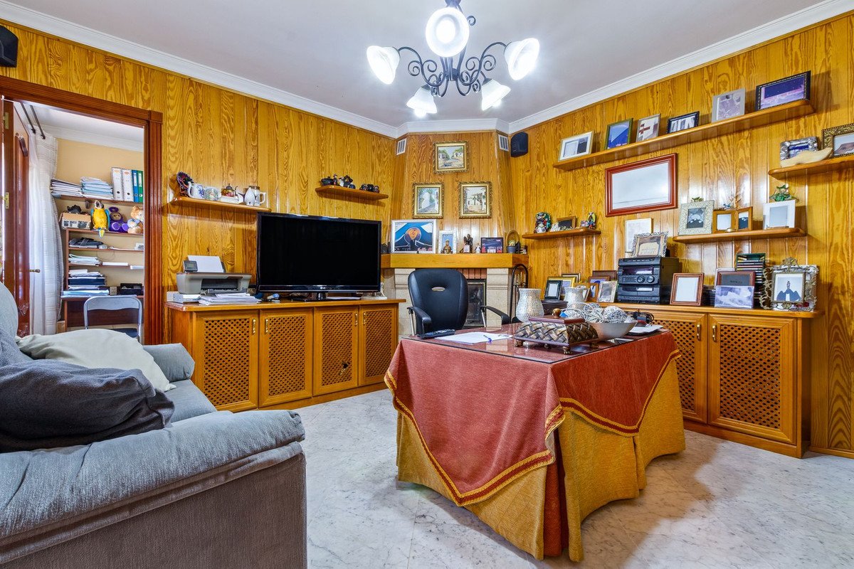 4 Bed Detached Villa in Torremolinos