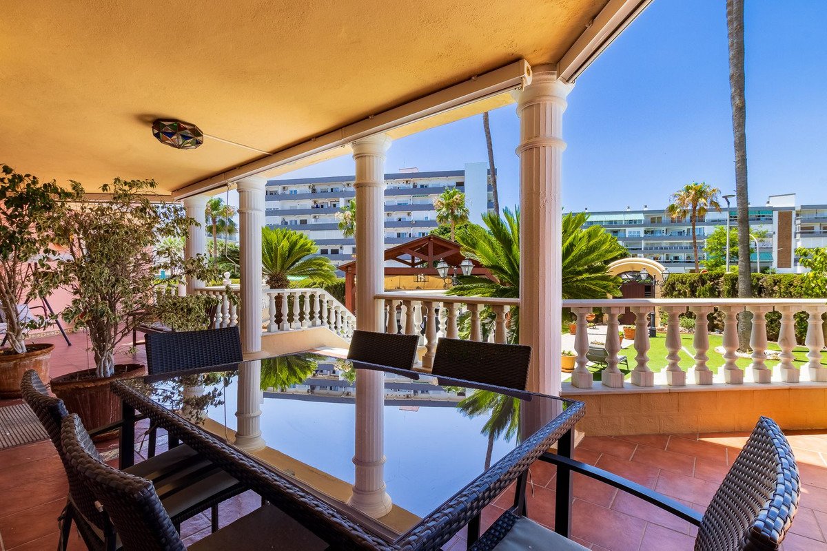 4 Bed Detached Villa in Torremolinos