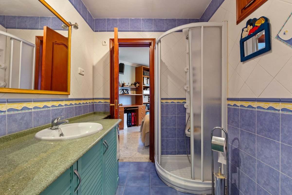 4 Bed Detached Villa in Torremolinos