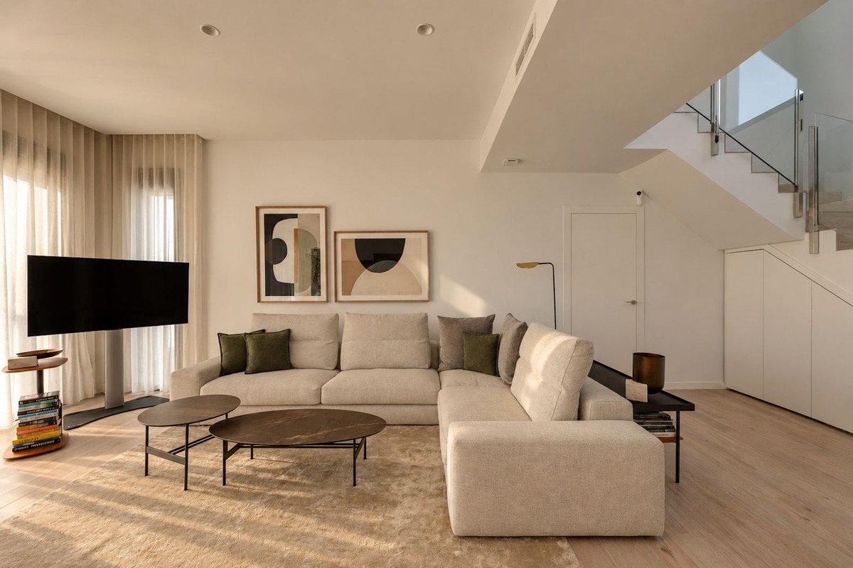 4 Bed Detached Villa in Finestrat
