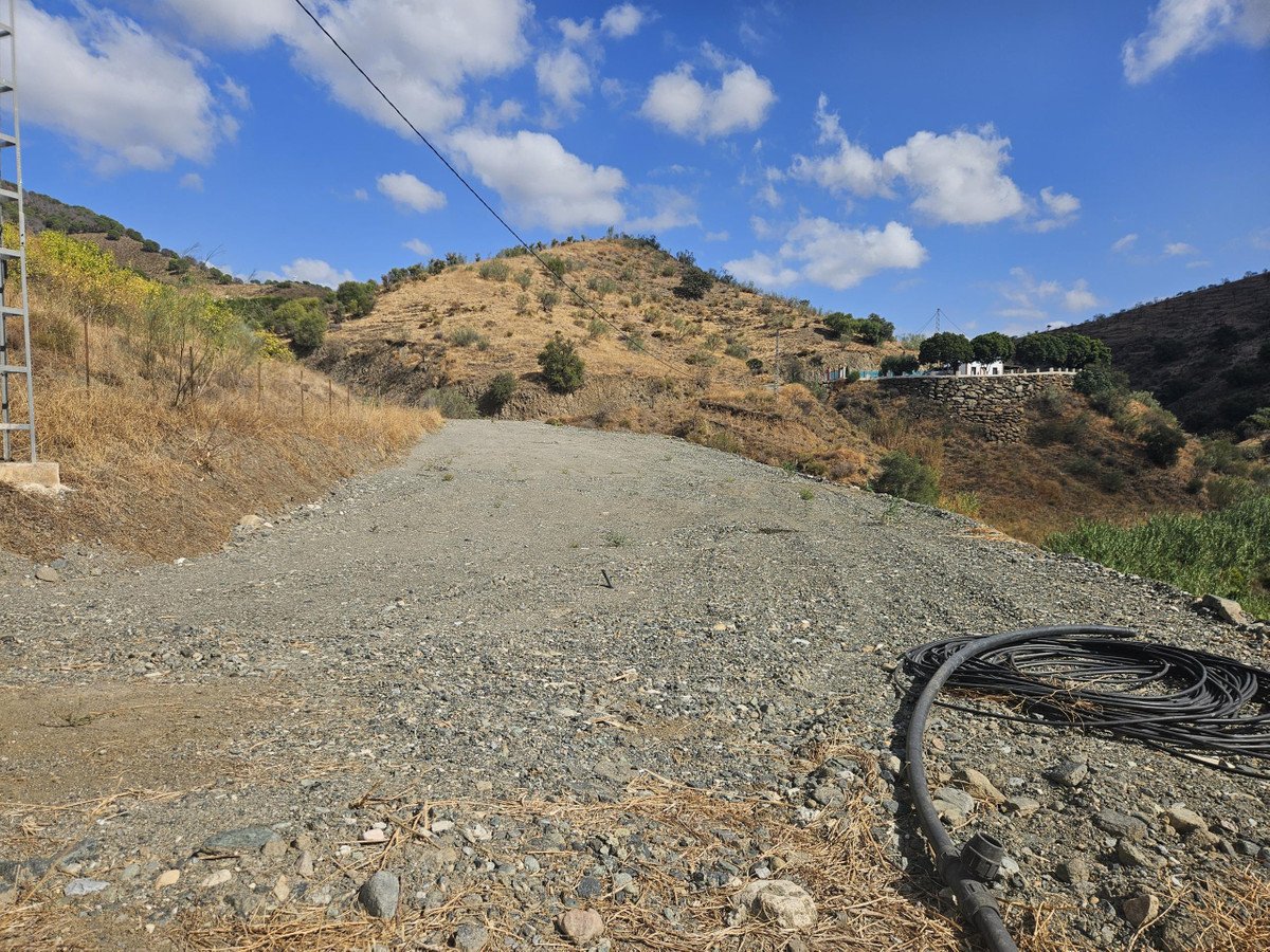 Land in Casarabonela