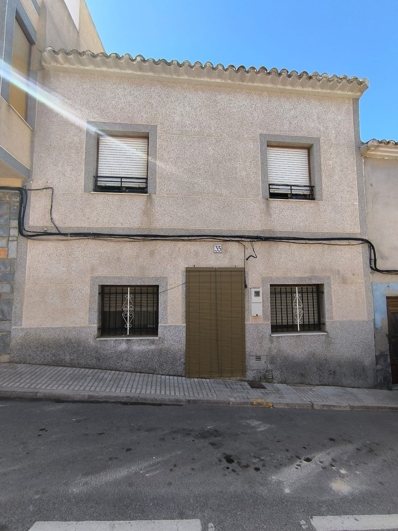 5 Bed Townhouse in Pinoso