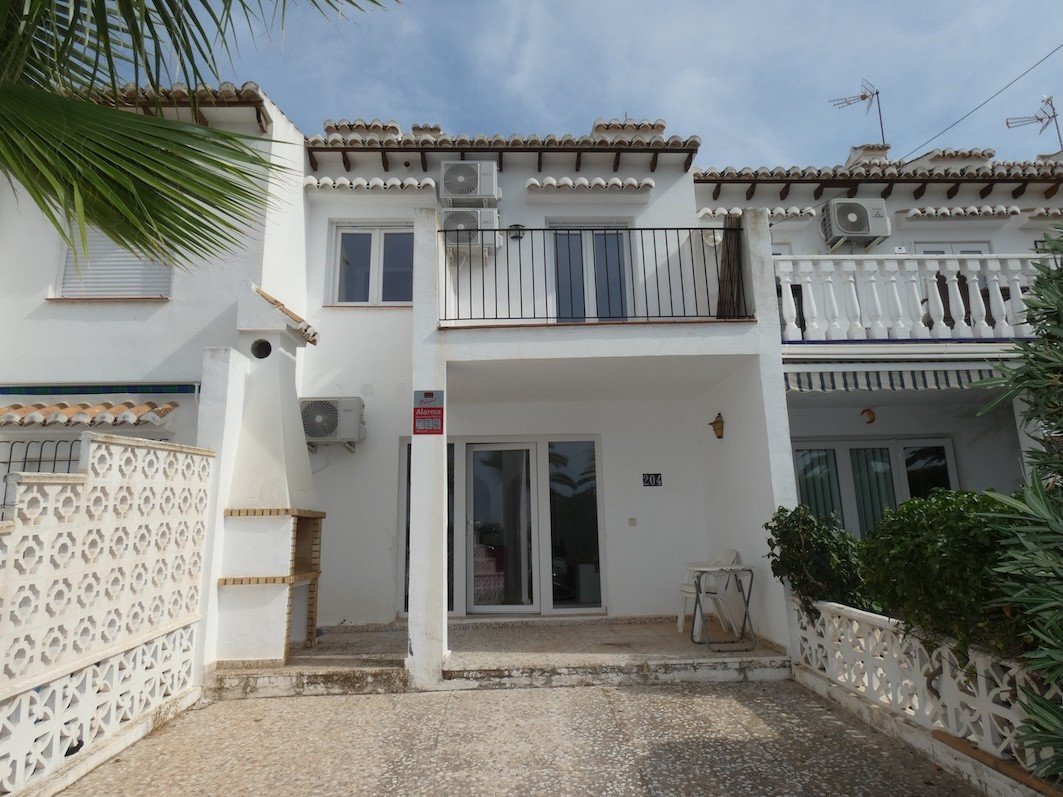 3 Bed Townhouse in Lago Jardin
