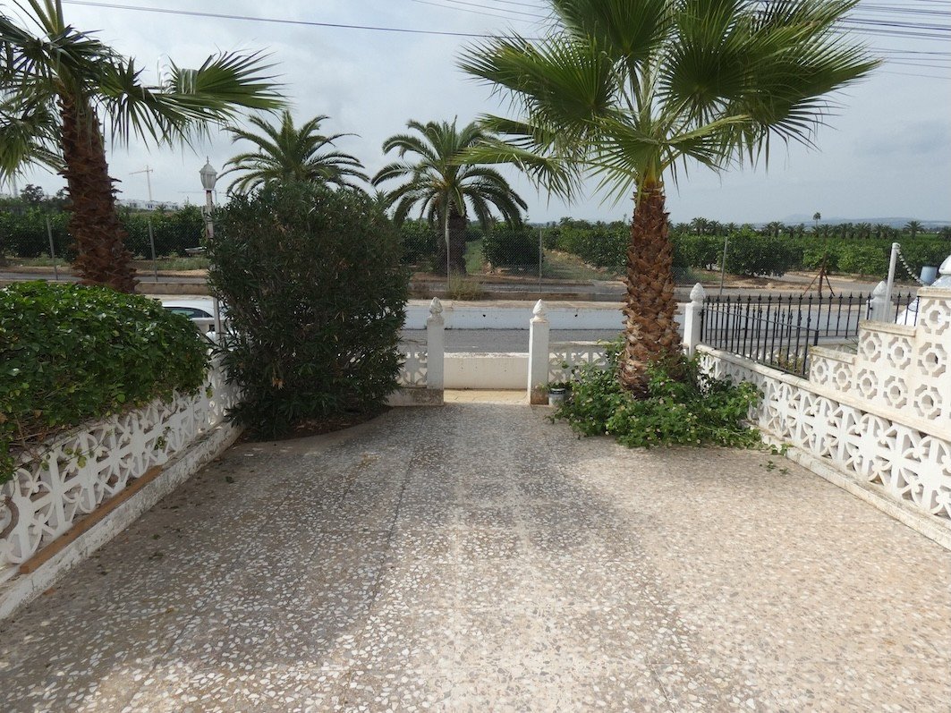 3 Bed Townhouse in Lago Jardin