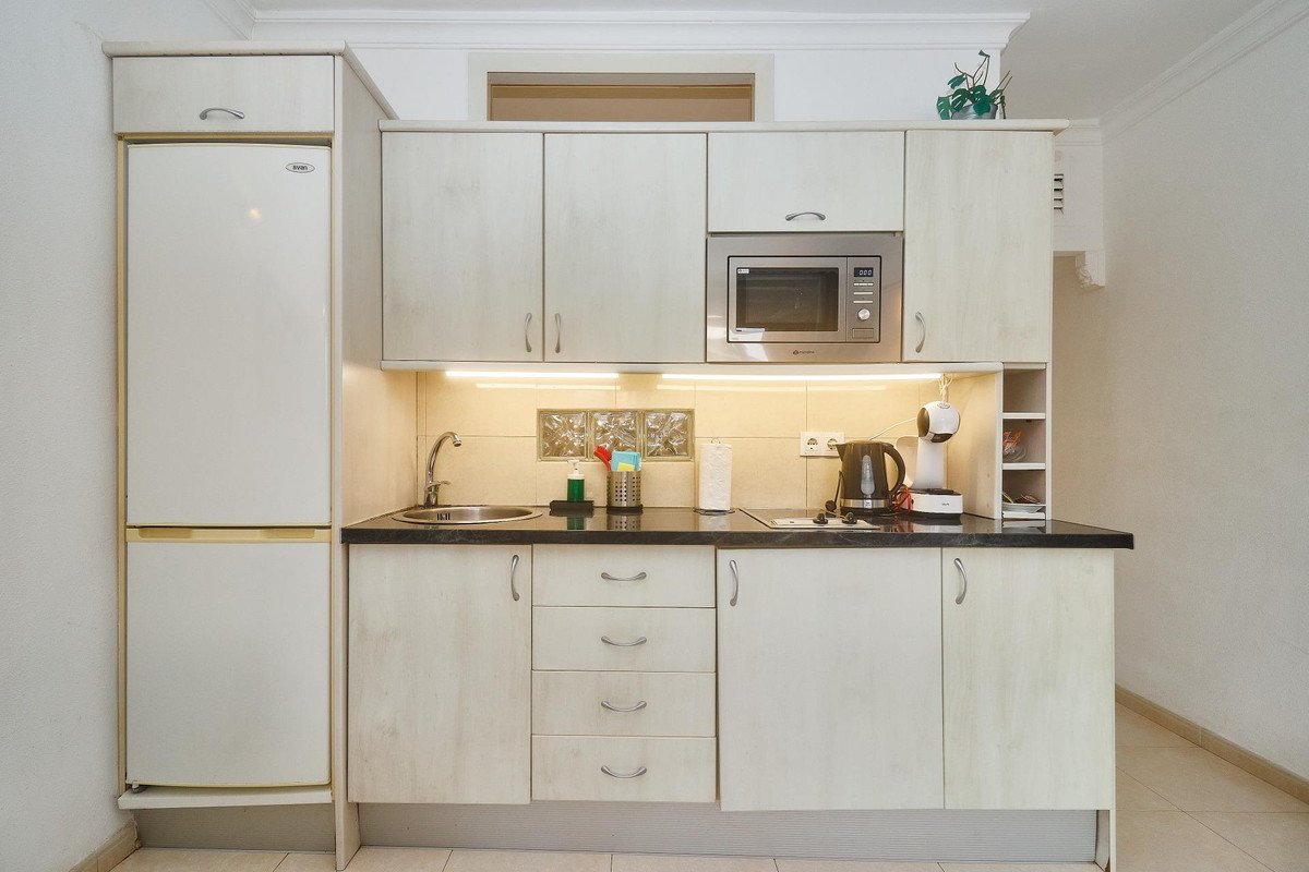 1 Bed Middle Floor Apartment in Fuengirola